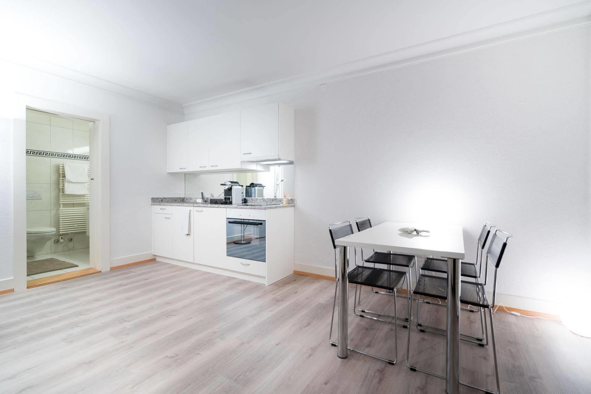 Top City Center Location By Airhome Zug Buitenkant foto